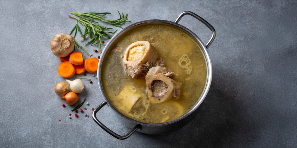 Bulion kolagenowy w słoiku – naturalny wywar z kości wołowych bogaty w kolagen